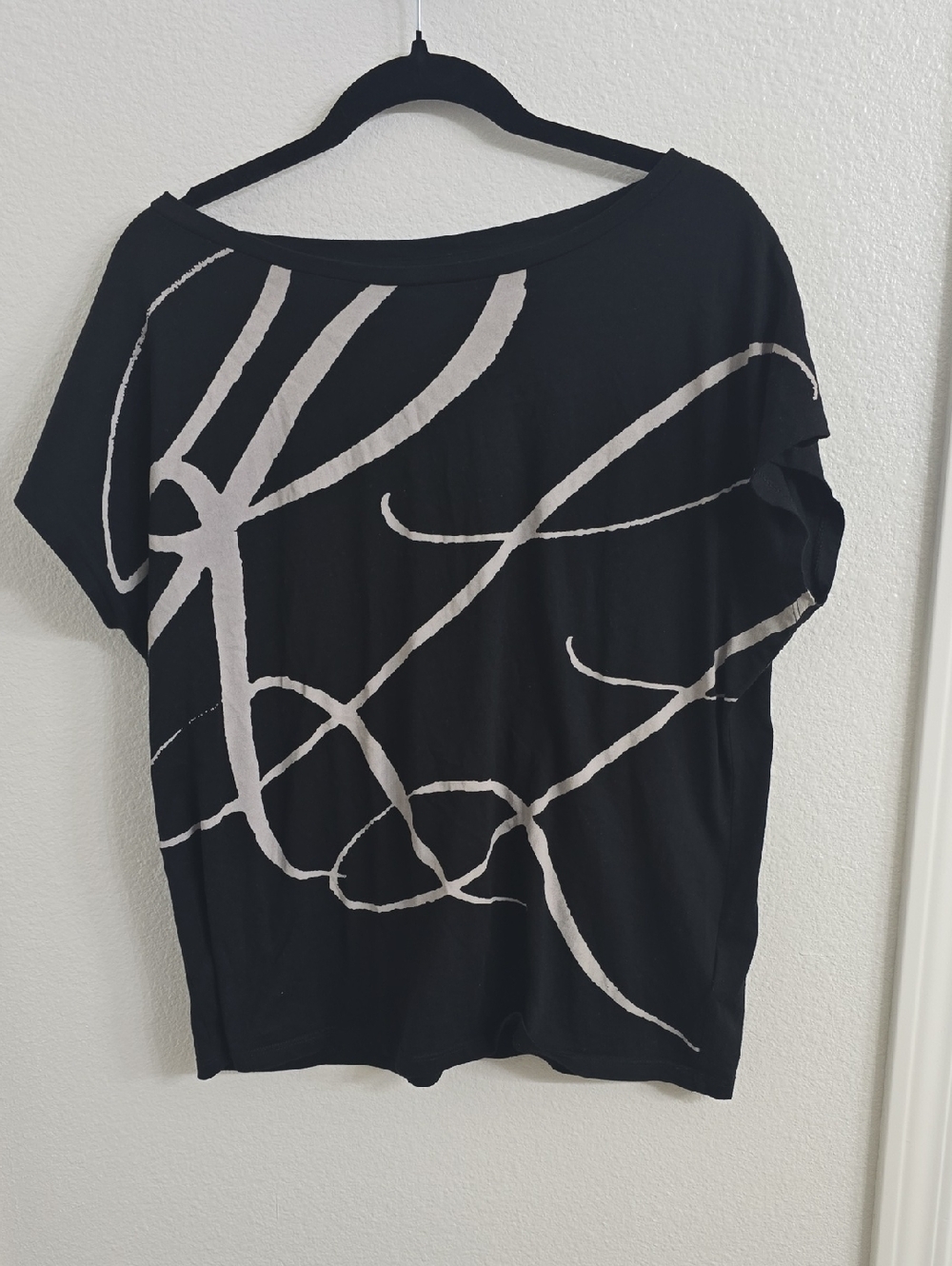 Ralph Lauren Black Tee with Light Gray Abstract Swirl